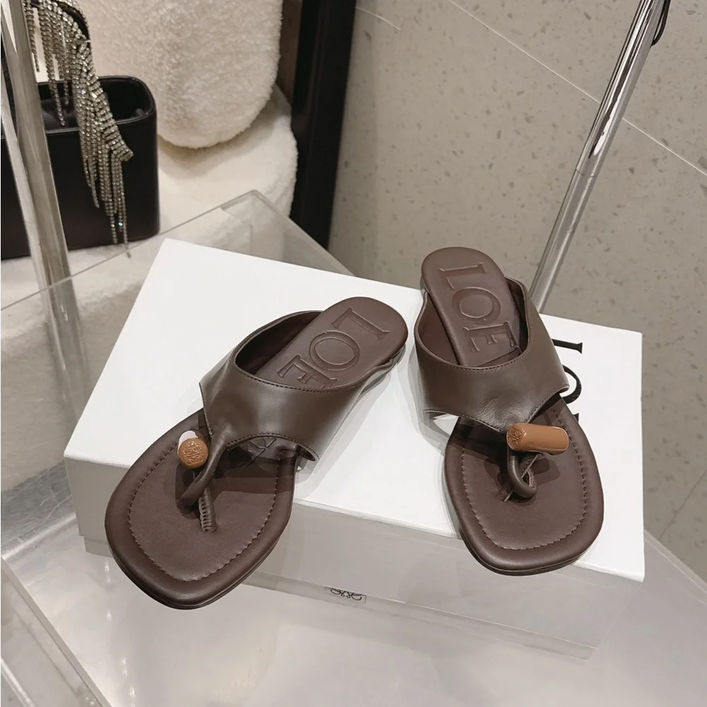 LOEWE Women's Sandals - Picture 2 of 7